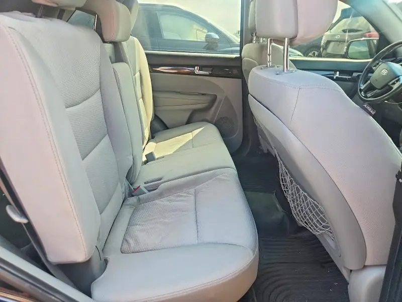 2012 KIA SORENTO LX  