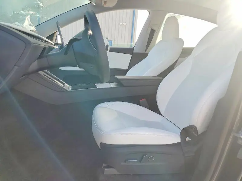 2026 TESLA MODEL Y   