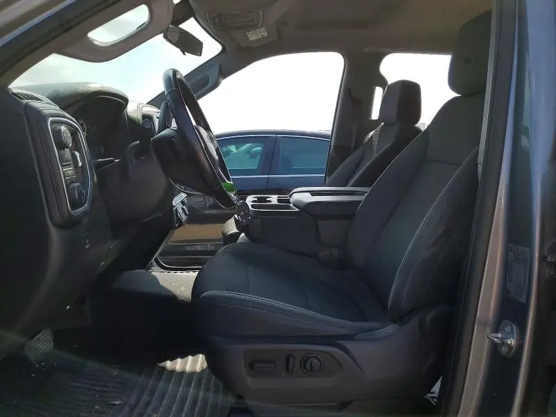 2019 CHEVROLET SILVERADO C1500 LT  