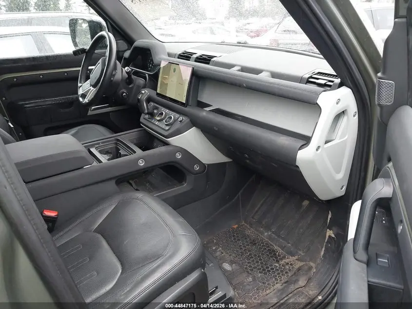 2022 LAND ROVER DEFENDER 110 SE