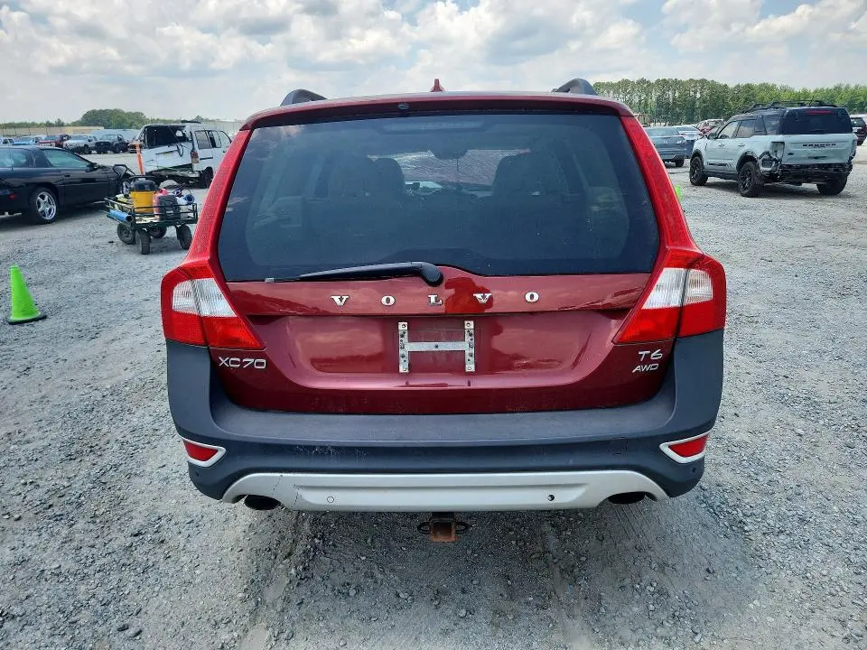 2013 VOLVO XC70 T6  