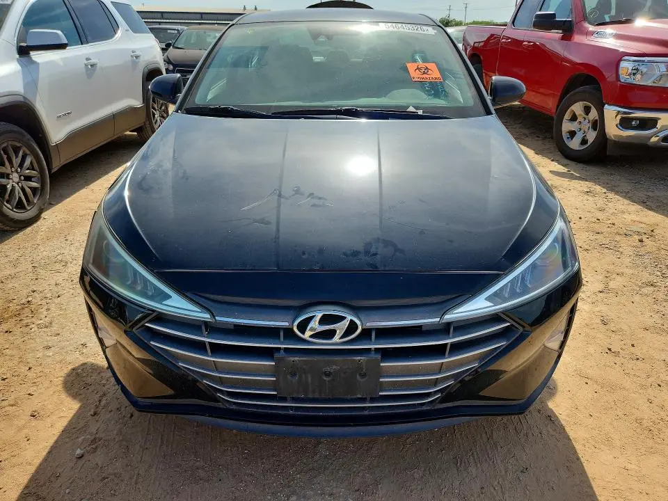 2020 HYUNDAI ELANTRA SEL  