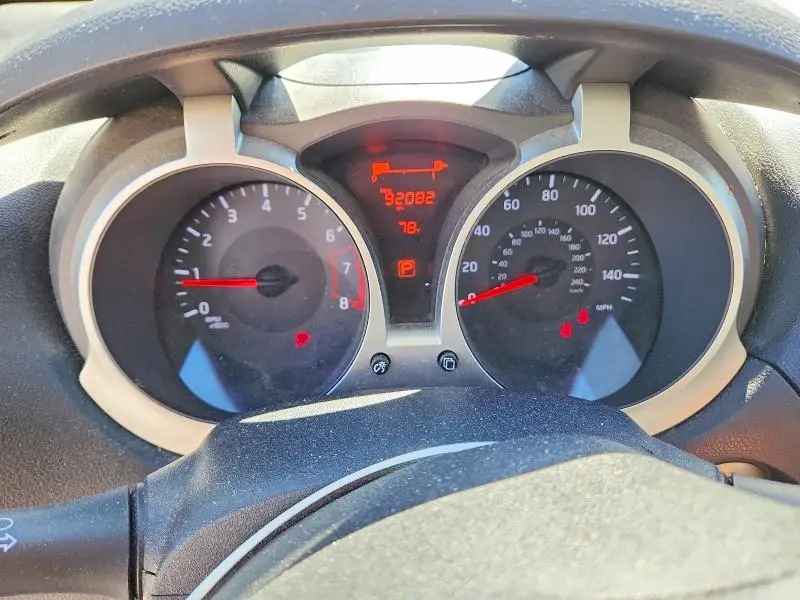 2016 NISSAN JUKE S  