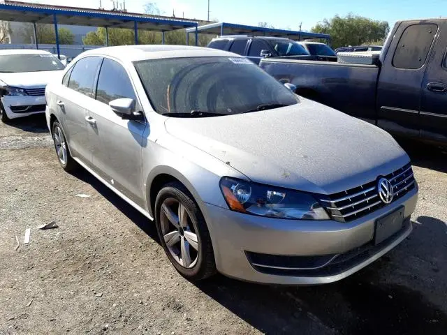 2012 VOLKSWAGEN PASSAT SE