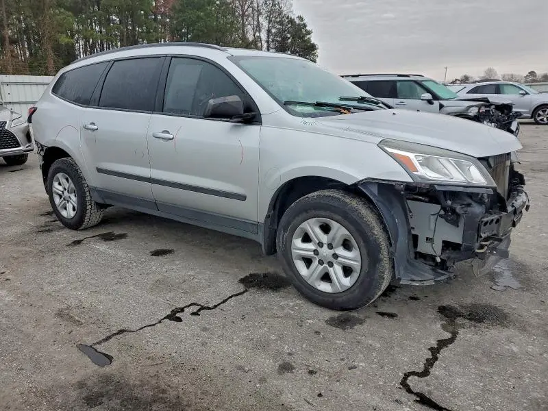 2017 CHEVROLET TRAVERSE LS  
