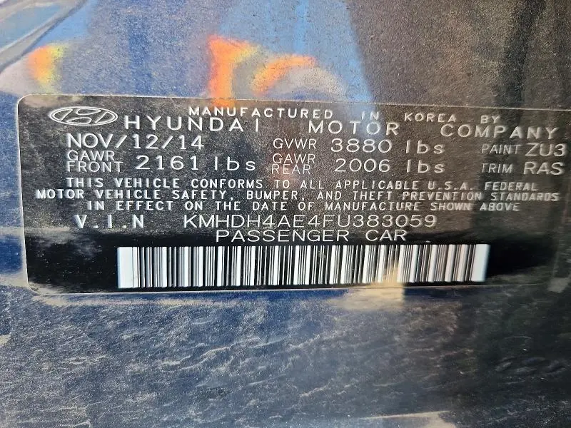 2015 HYUNDAI ELANTRA SE  