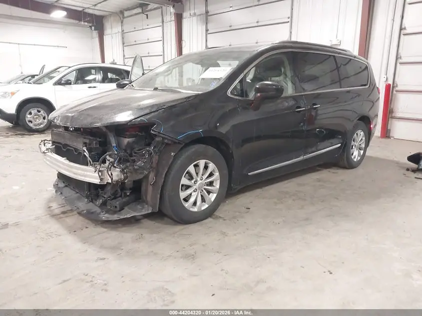 2018 CHRYSLER PACIFICA TOURING L