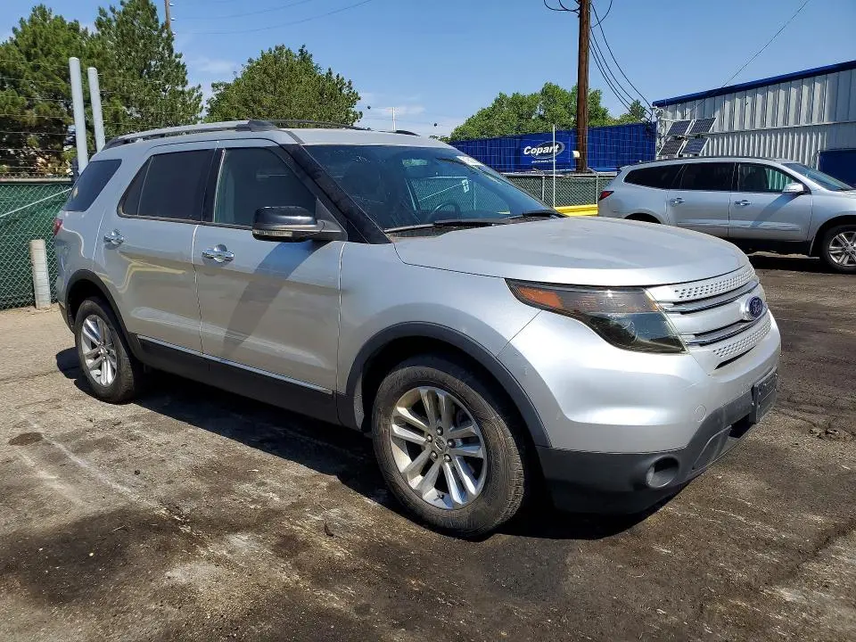 2011 FORD EXPLORER XLT  