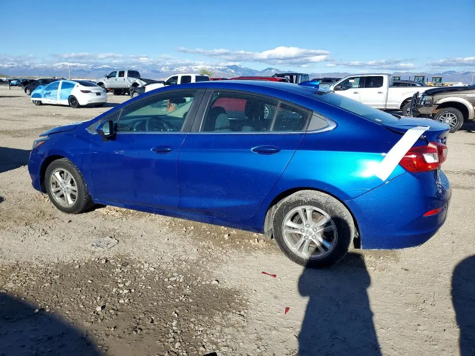 2017 CHEVROLET CRUZE LT  