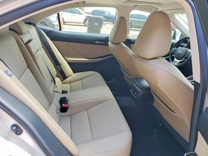 2018 LEXUS IS 300  