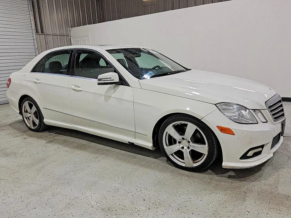 2011 MERCEDES-BENZ E 350  