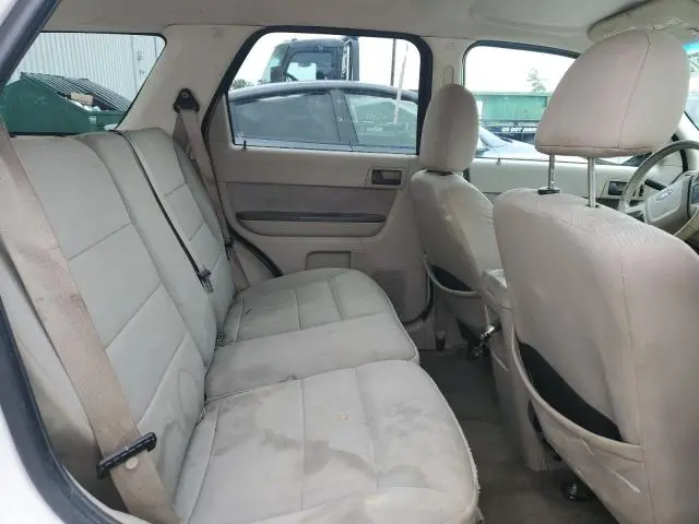 2010 FORD ESCAPE XLT  