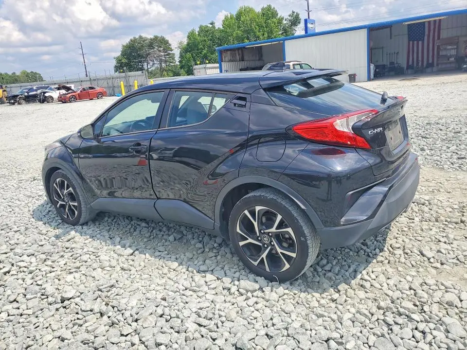 2019 TOYOTA C-HR XLE  