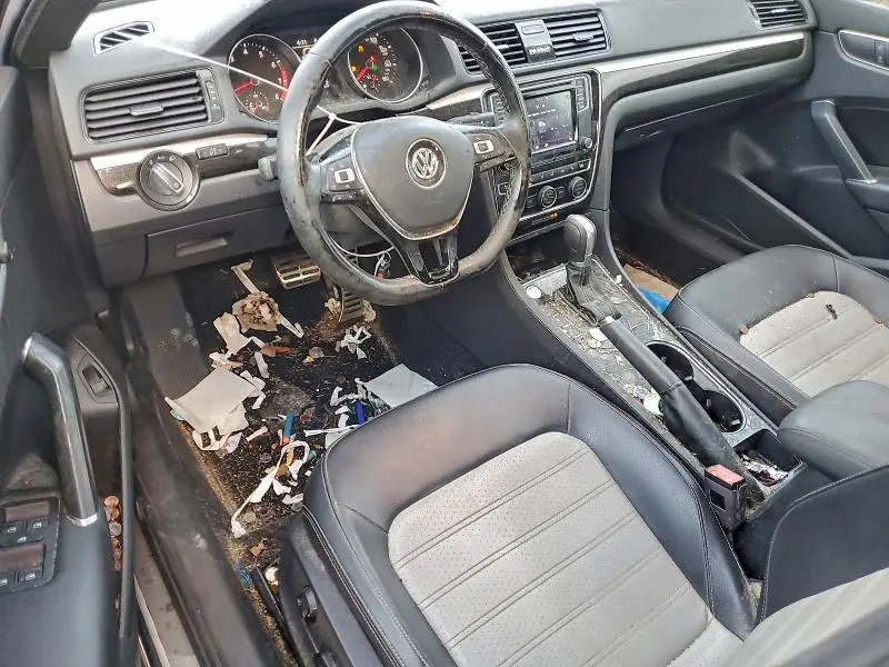 2018 VOLKSWAGEN PASSAT GT  