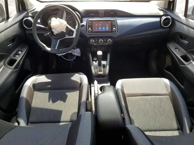 2024 NISSAN VERSA SV  