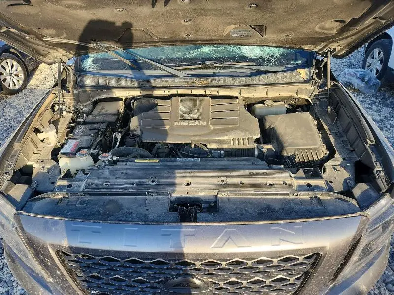 2018 NISSAN TITAN SL  