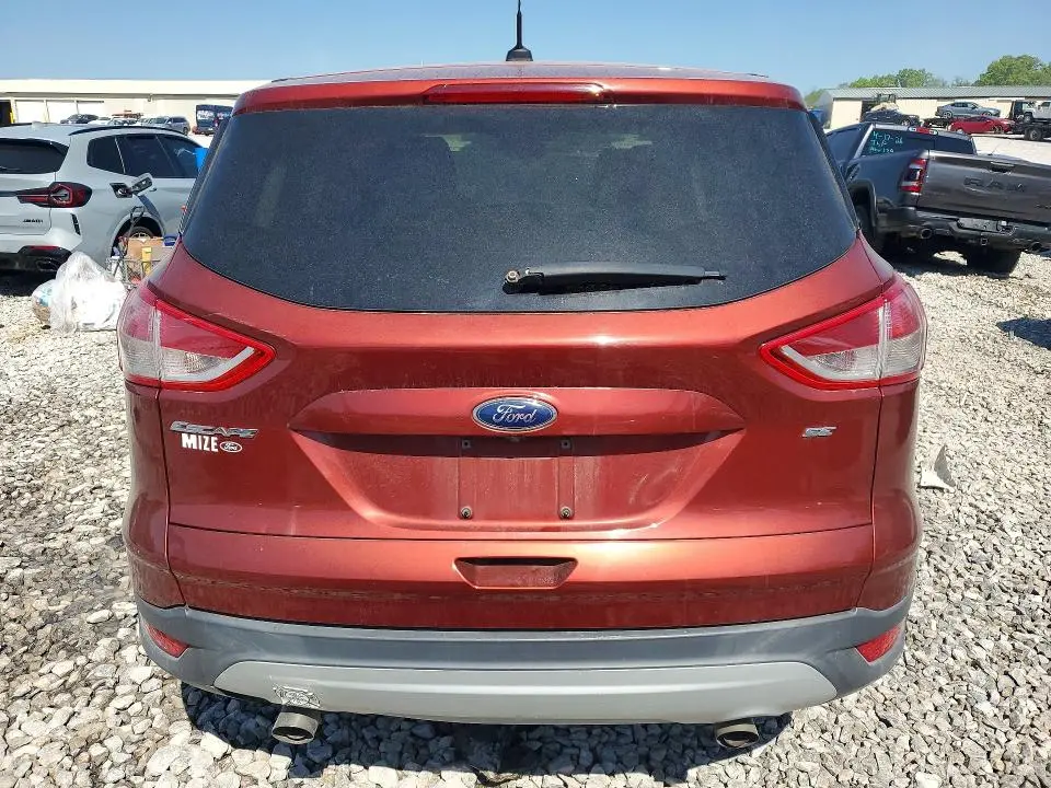 2016 FORD ESCAPE SE  
