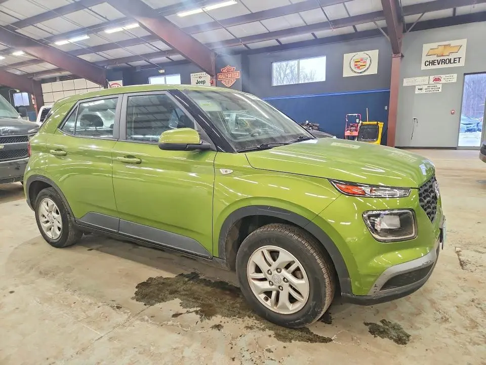 2023 HYUNDAI VENUE SE  