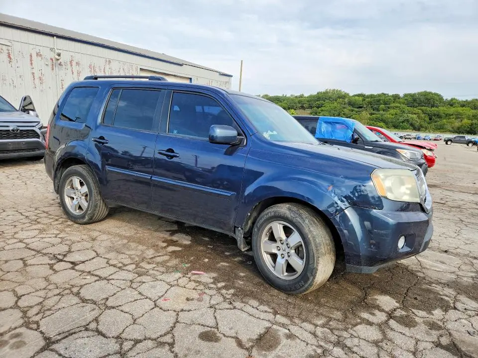 2011 HONDA PILOT EXLN  