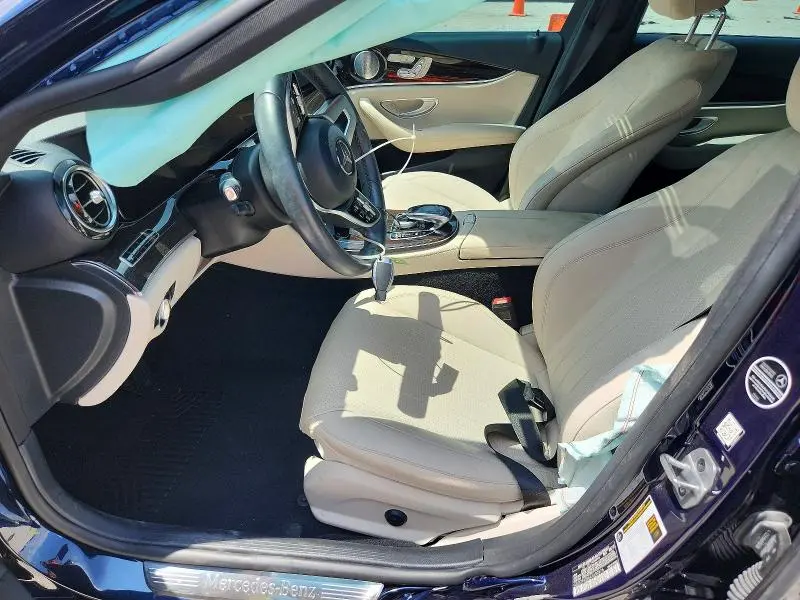 2019 MERCEDES-BENZ E 300  