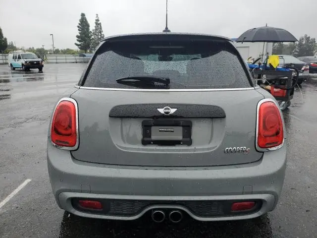 2017 MINI COOPER S  