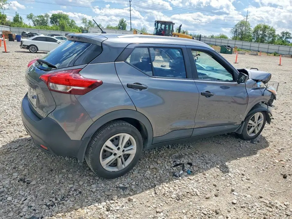 2018 NISSAN KICKS S  