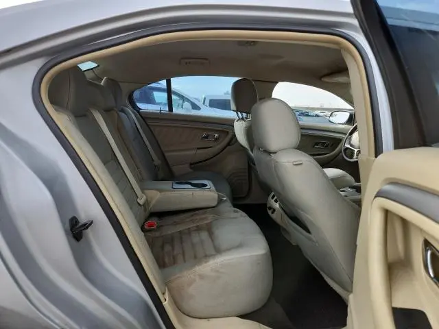 2015 FORD TAURUS SE  