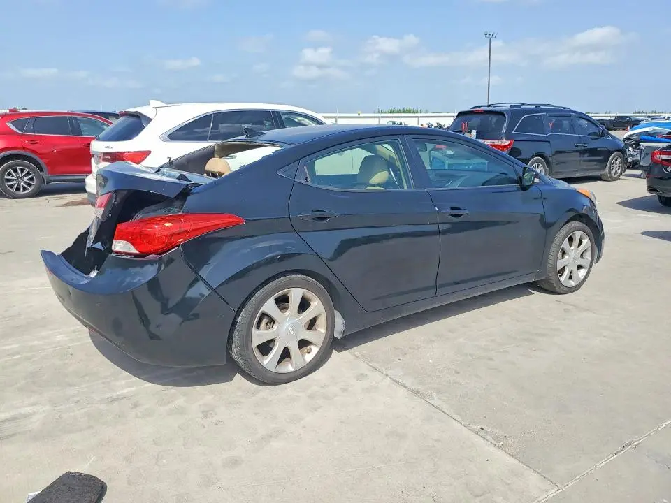 2011 HYUNDAI ELANTRA LIMITED  