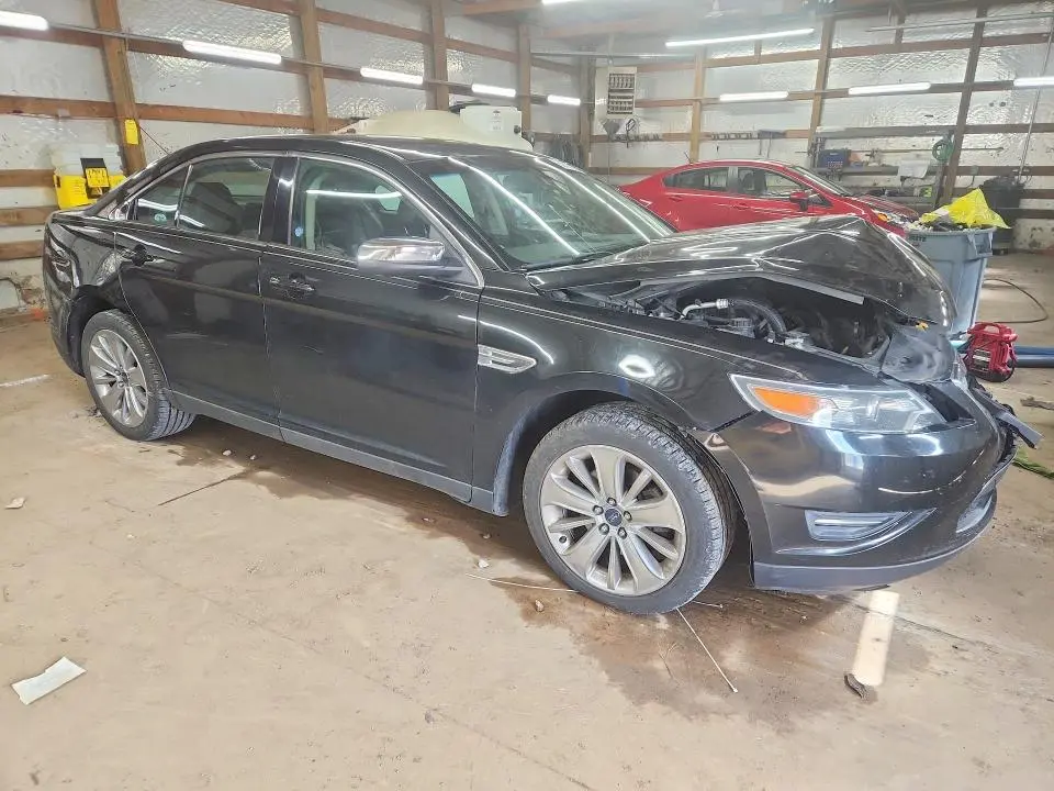 2011 FORD TAURUS LIMITED  