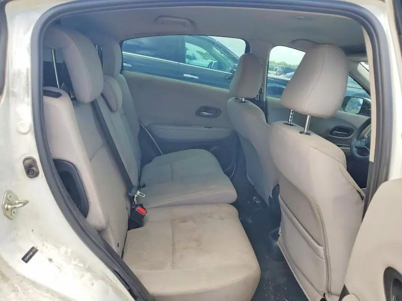 2016 HONDA HR-V LX  