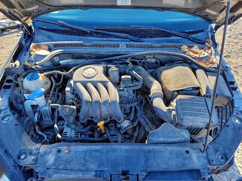 2011 VOLKSWAGEN JETTA BASE  