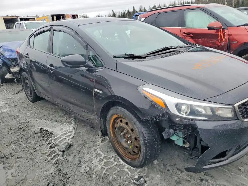 2017 KIA FORTE LX  