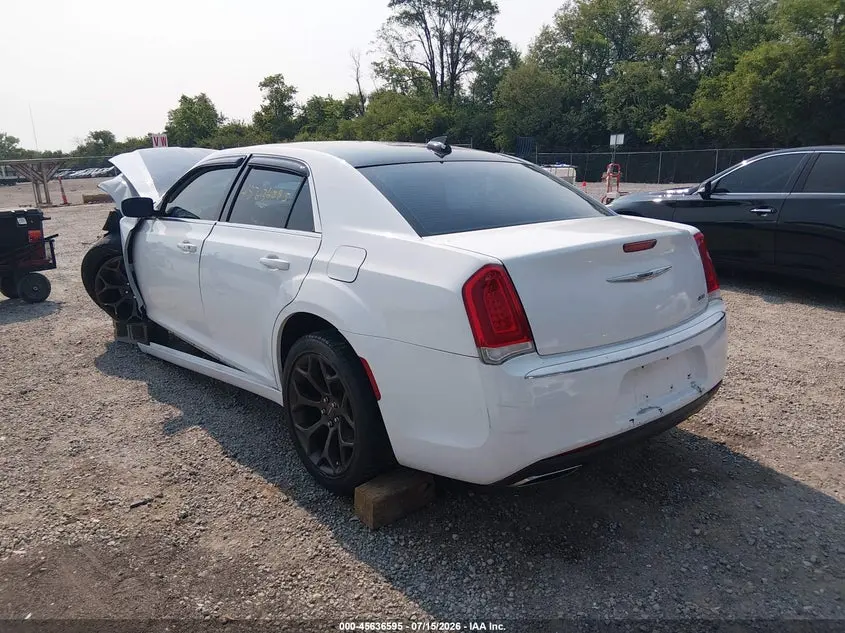 2015 CHRYSLER 300 LIMITED
