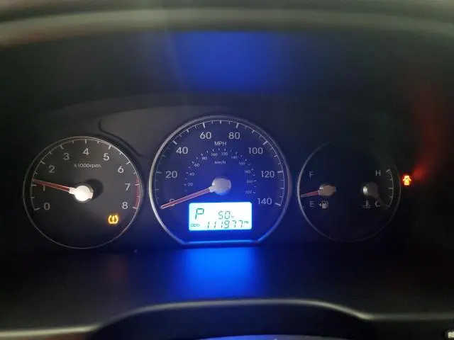2011 HYUNDAI SANTA FE GLS  