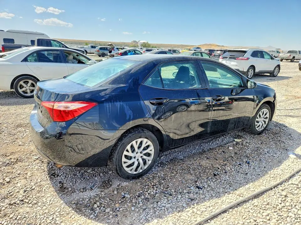 2018 TOYOTA COROLLA LE  