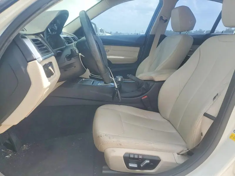 2016 BMW 320 I  