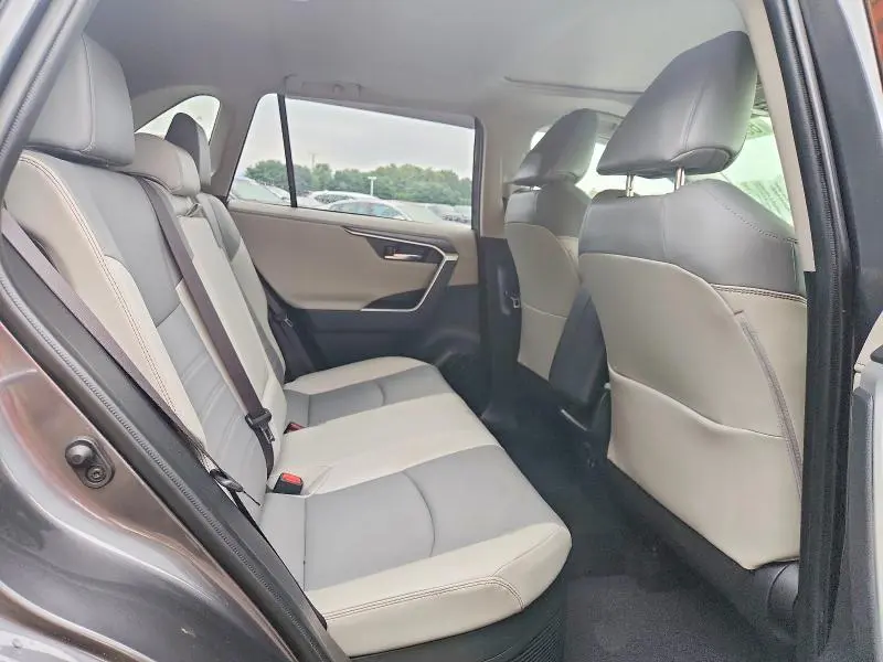 2019 TOYOTA RAV4 LIMITED  