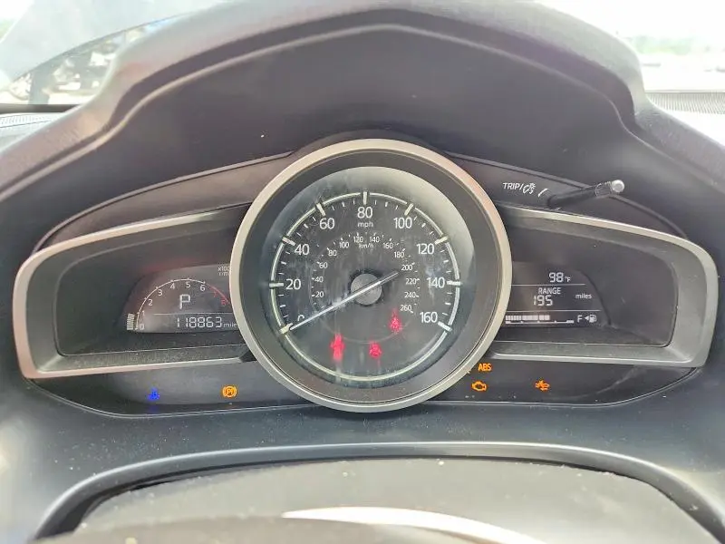 2018 MAZDA 3 TOURING  