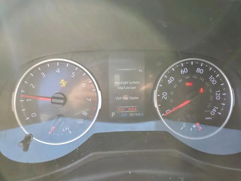 2020 TOYOTA RAV4 XLE  