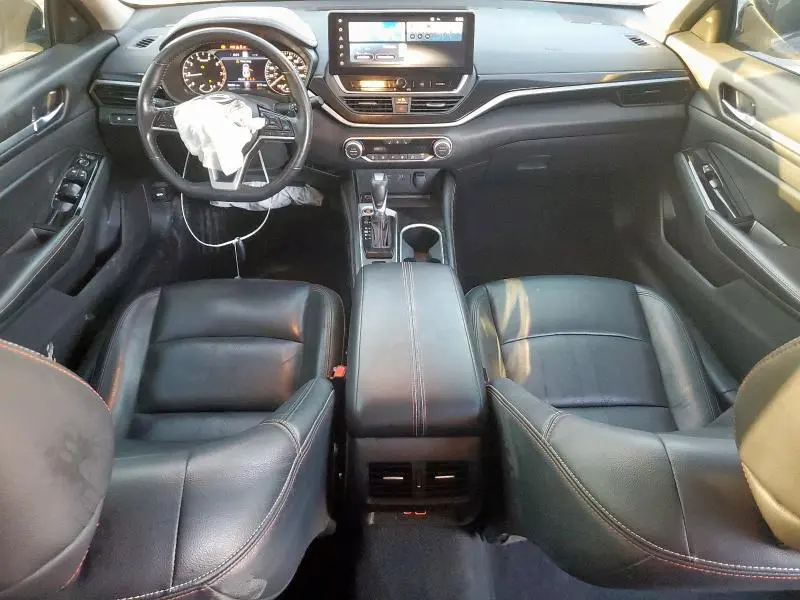 2024 NISSAN ALTIMA SR  