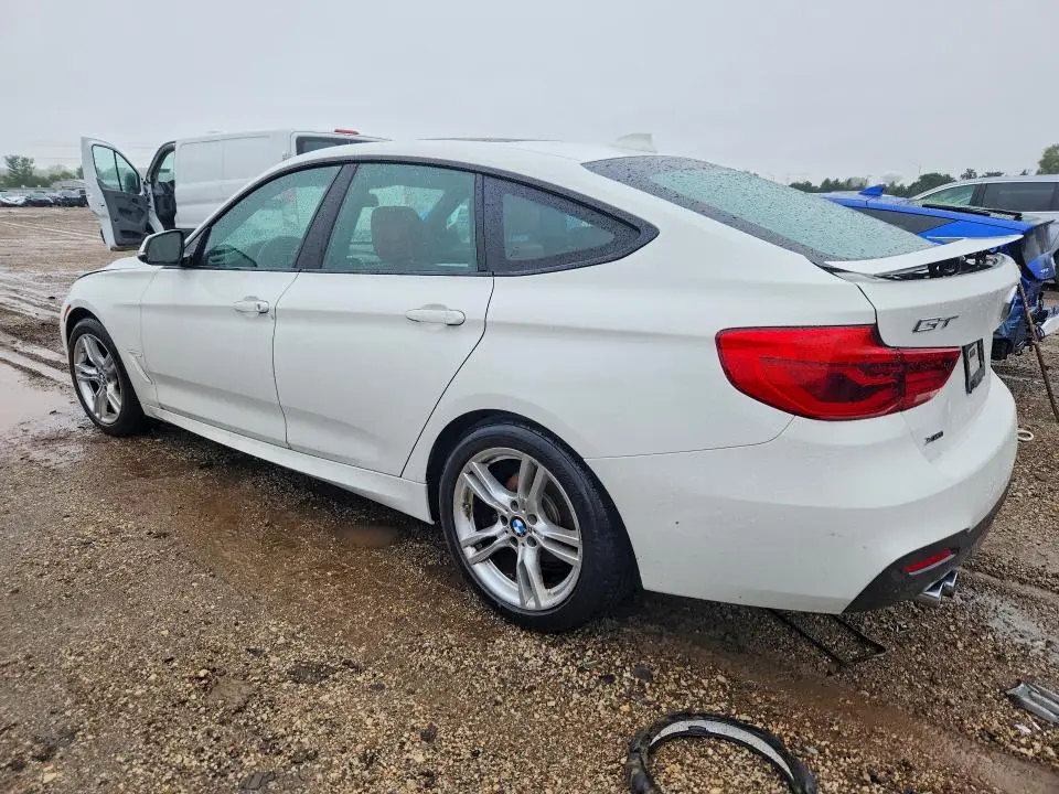 2018 BMW 330 XIGT  