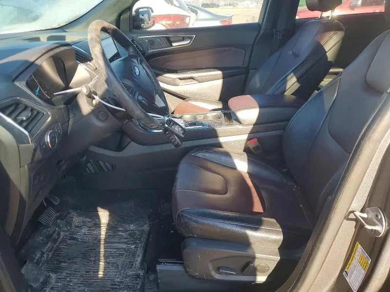 2022 FORD EDGE TITANIUM  