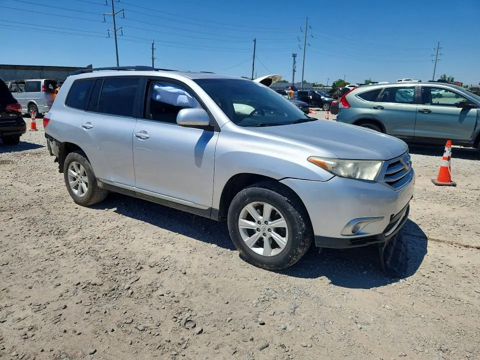 2012 TOYOTA HIGHLANDER   
