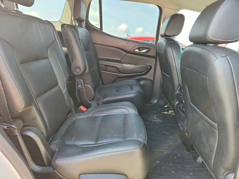 2017 GMC ACADIA SLT-2  
