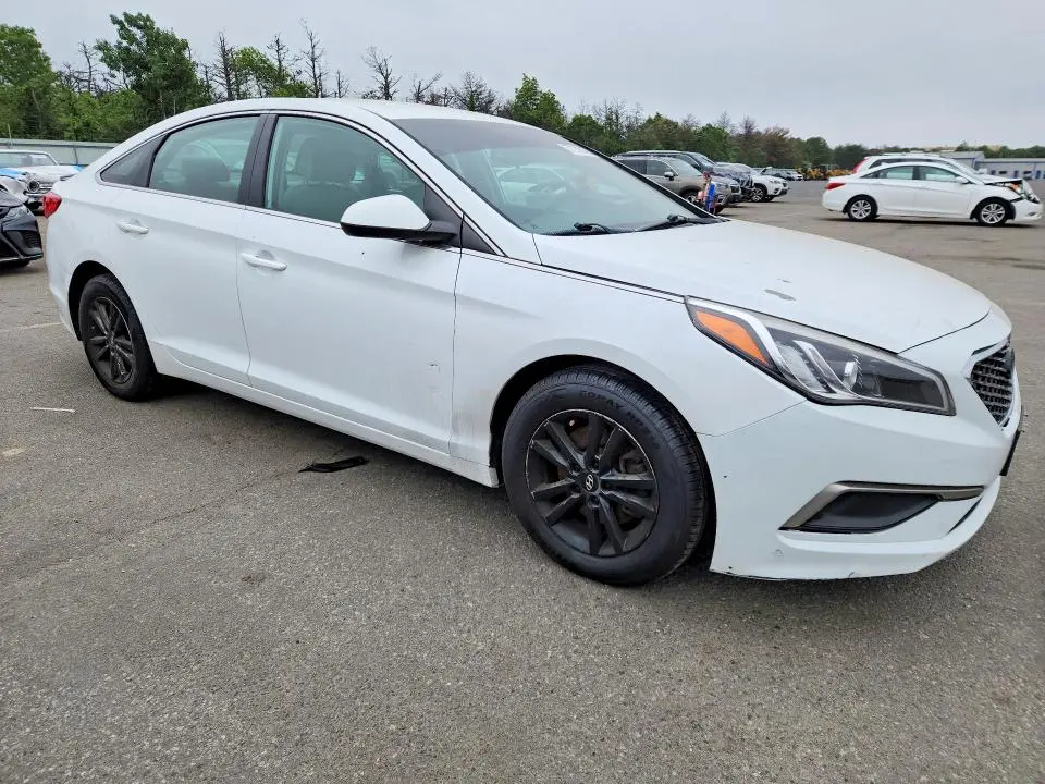 2016 HYUNDAI SONATA SE  