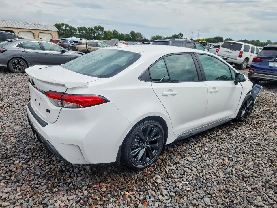 2025 TOYOTA COROLLA SE  