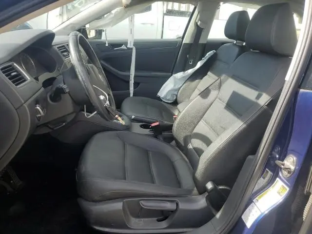 2012 VOLKSWAGEN JETTA SE  