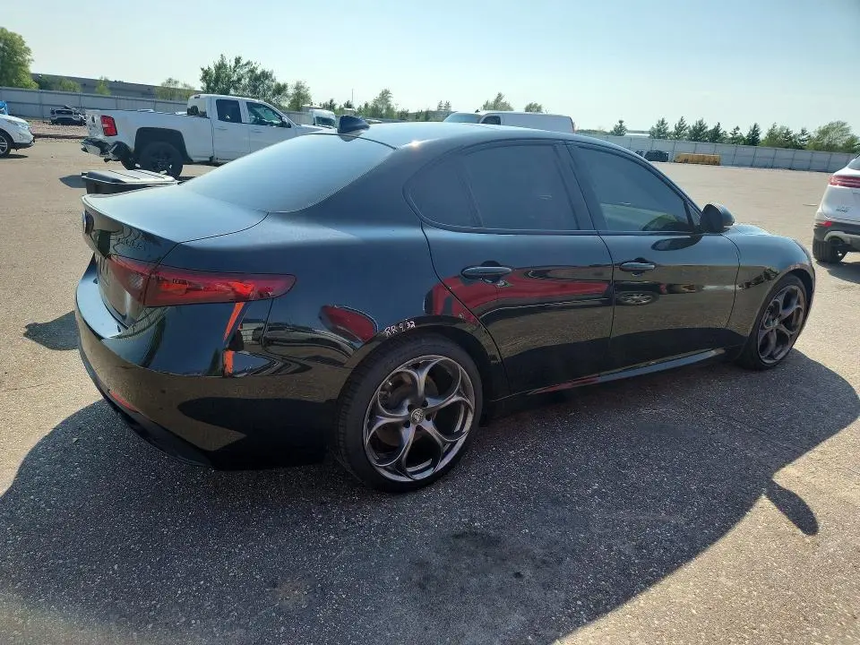 2020 ALFA ROMEO GIULIA TI  