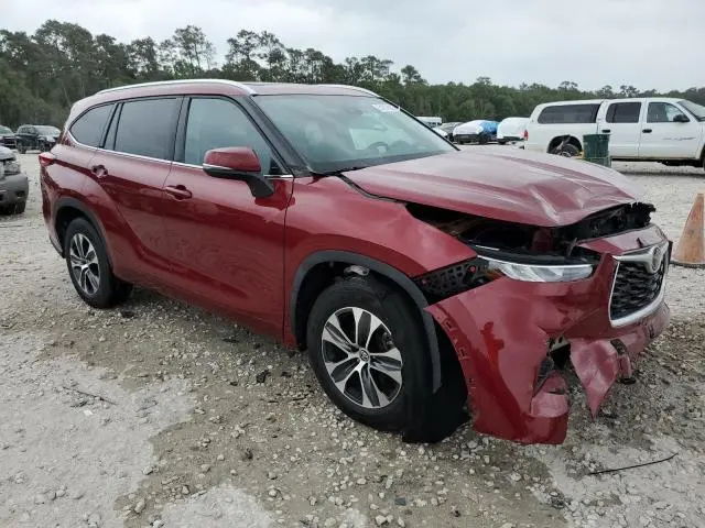 2020 TOYOTA HIGHLANDER XLE  