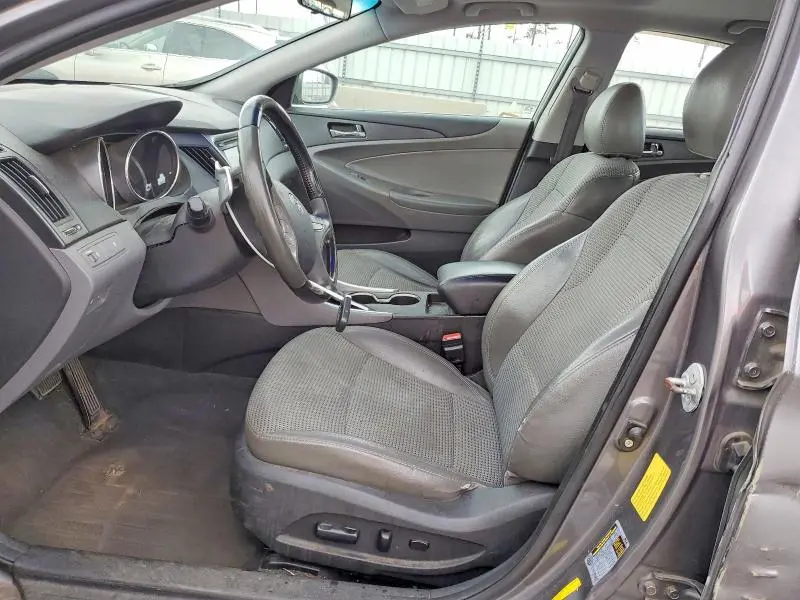 2011 HYUNDAI SONATA SE  